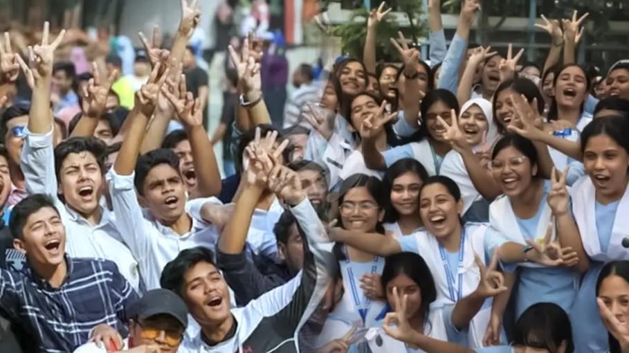এসএসসি-সমমান পরীক্ষার ফল প্রকাশ, পাসের হার ৬২.২৫ শতাংশ
